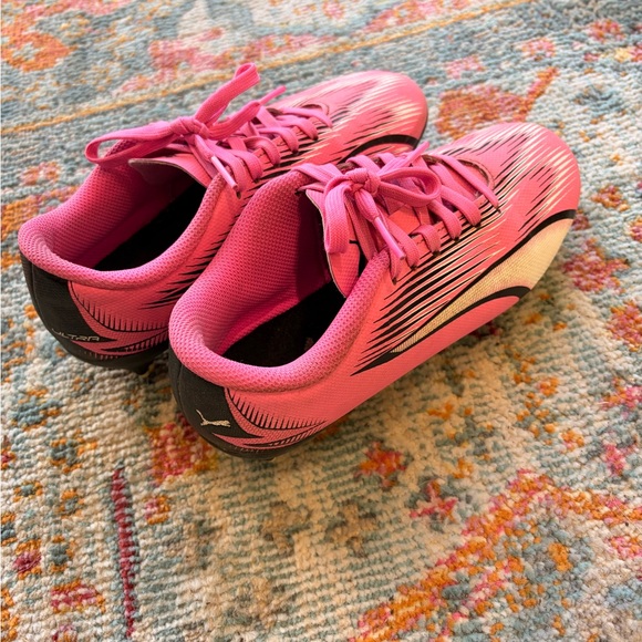 Kids Pink Puma Ultra Soccer Cleats - Picture 2 of 2
